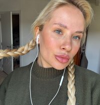 Linda - escort in Phuket