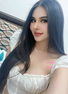 LINDA s. - escort in Muscat Photo 22 of 24