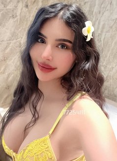 LINDA s. - escort in Muscat Photo 27 of 27