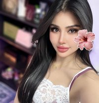 LINDA s. - escort in Muscat Photo 21 of 27