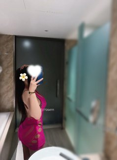 LINDA s. - escort in Muscat Photo 16 of 28