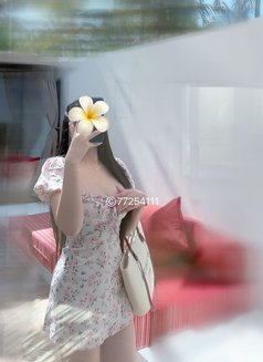 LINDA s. - escort in Muscat Photo 26 of 28