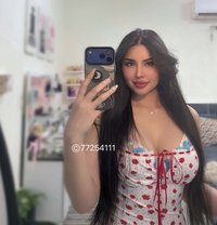 LINDA s. - escort in Muscat