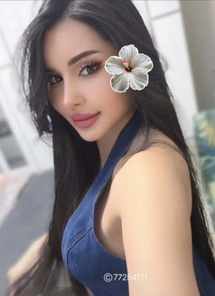 LINDA s. - escort in Muscat Photo 27 of 30