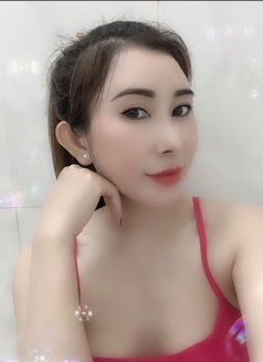 Linda - puta in Doha Photo 3 of 6