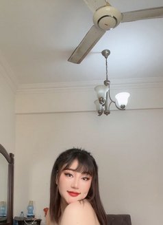 Linda - puta in Muscat Photo 11 of 12