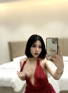Linda so cute - puta in Riyadh Photo 2 of 8