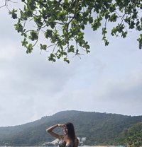 Linda - escort in Phuket Photo 1 of 5