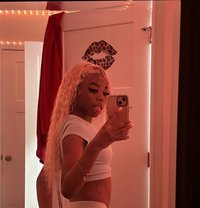 Linda - escort in Tabuk