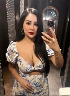 Linda 🇹🇭 - escort in Al Manama Photo 2 of 3