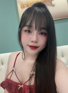 Linda - escort in Riyadh Photo 5 of 5