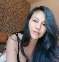 Linda - escort in Hong Kong Photo 6 of 11