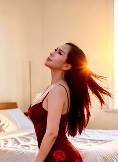 Linda - puta in Jeddah Photo 6 of 6