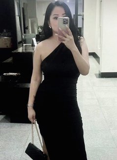 Linda - escort in Muscat Photo 6 of 6