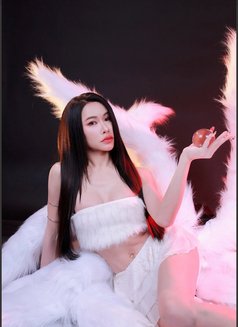 Linda - Transsexual escort in Abu Dhabi Photo 5 of 20