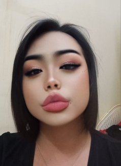 Linda - Transsexual escort in Muscat Photo 8 of 12