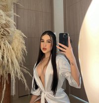 Linda - escort in Tirana