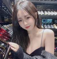 Linda Velix - puta in Jakarta