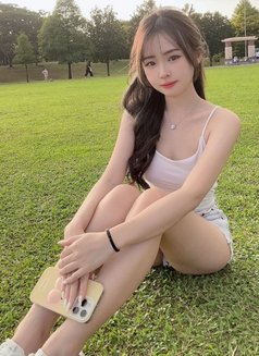 Linda Velix - puta in Jakarta Photo 4 of 5