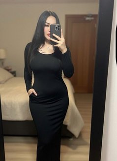 Linda - escort in Riyadh Photo 4 of 8