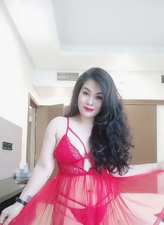Lindaa - escort in Khobar Photo 5 of 9