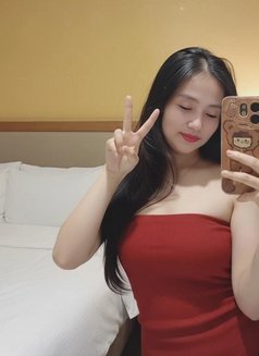 Lindabel - escort in Bali Photo 5 of 6