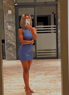 Lindah - escort in Johor Bahru Photo 4 of 4