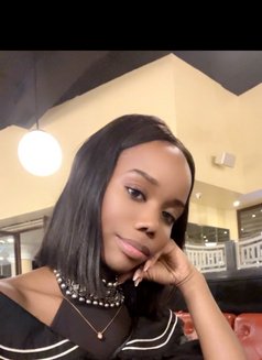 Lindah - escort in Kuala Lumpur Photo 3 of 3