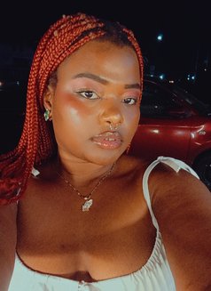 Lindsey - escort in Nairobi Photo 1 of 3