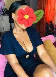 Lindy - escort in Gaborone Photo 2 of 3