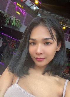 Lindy - Transsexual companion in Ko Samui Photo 8 of 9