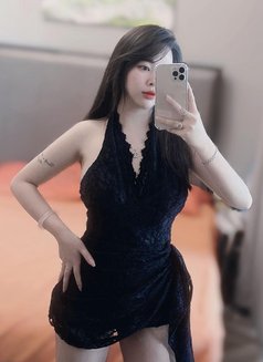 Jolie 20 yr new in downtown dubai - escort in Dubai Photo 2 of 11