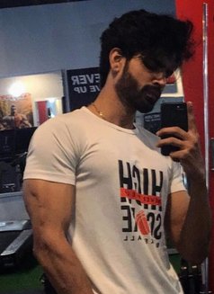 Line Boy - Male escort in Mumbai Photo 1 of 2