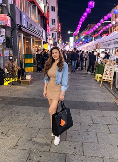 Line:lulubeyonce Shemale in Atsugi - Transsexual escort in Yokohama Photo 21 of 22