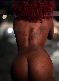 Linet - escort in Nairobi Photo 5 of 11
