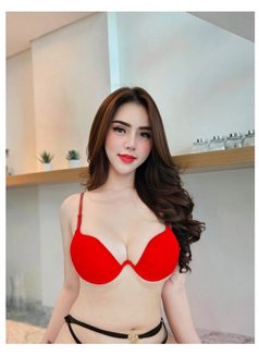 Ling Ling - Acompañantes transexual in Jakarta Photo 16 of 20