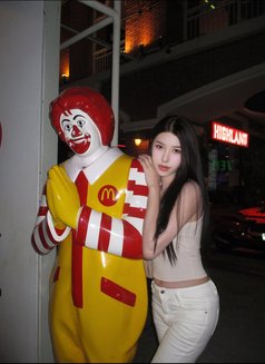 Ling Ling - Transsexual escort in Bangkok Photo 14 of 14