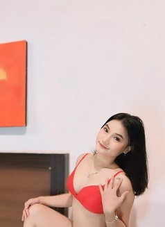 Lingling - escort in Bali Photo 9 of 13