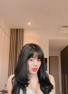 Linh Kieu - escort in Doha Photo 2 of 4