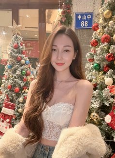 Ami sukhumvit - escort in Bangkok Photo 1 of 5