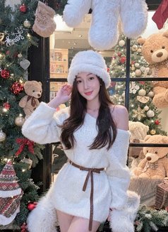 Ami sukhumvit - escort in Bangkok Photo 4 of 5