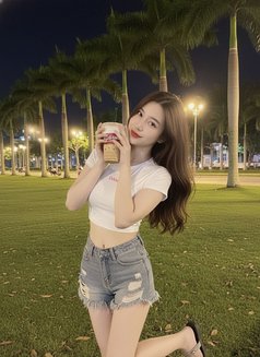 Linh Pham - escort in Da Nang Photo 6 of 7