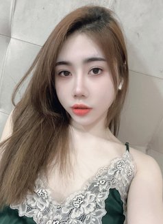 Linh gọi đến và gọi đi - escort in Doha Photo 4 of 5