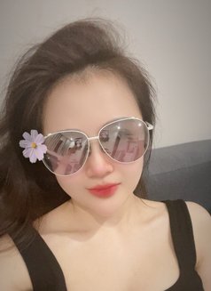 Linh Xinh - escort in Dubai Photo 4 of 7