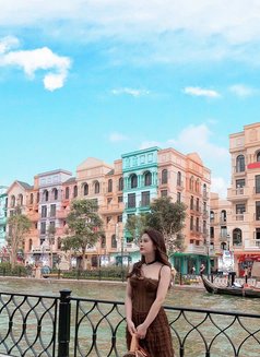Linh Xinh - escort in Dubai Photo 6 of 7