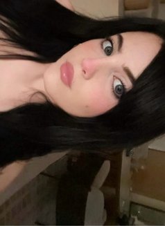 Lininda - escort in Doha Photo 3 of 3