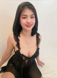 Linlin - escort in Bangkok Photo 4 of 11