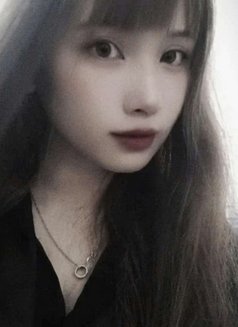 Linlin - puta in Hanoi Photo 1 of 4