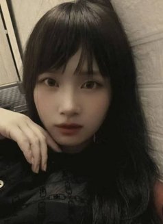 Linlin - puta in Hanoi Photo 2 of 4