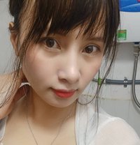 Linlin - escort in Hanoi